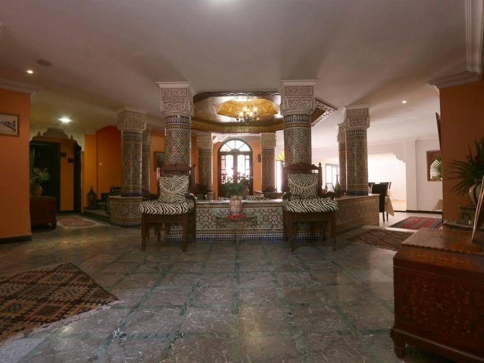 Hotel Tafoukt Marrakesh Bagian luar foto