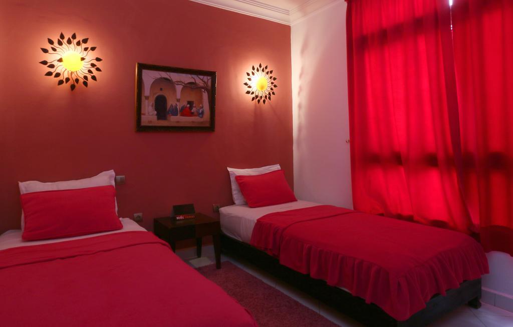 Hotel Tafoukt Marrakesh Bagian luar foto