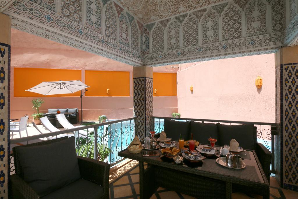 Hotel Tafoukt Marrakesh Bagian luar foto