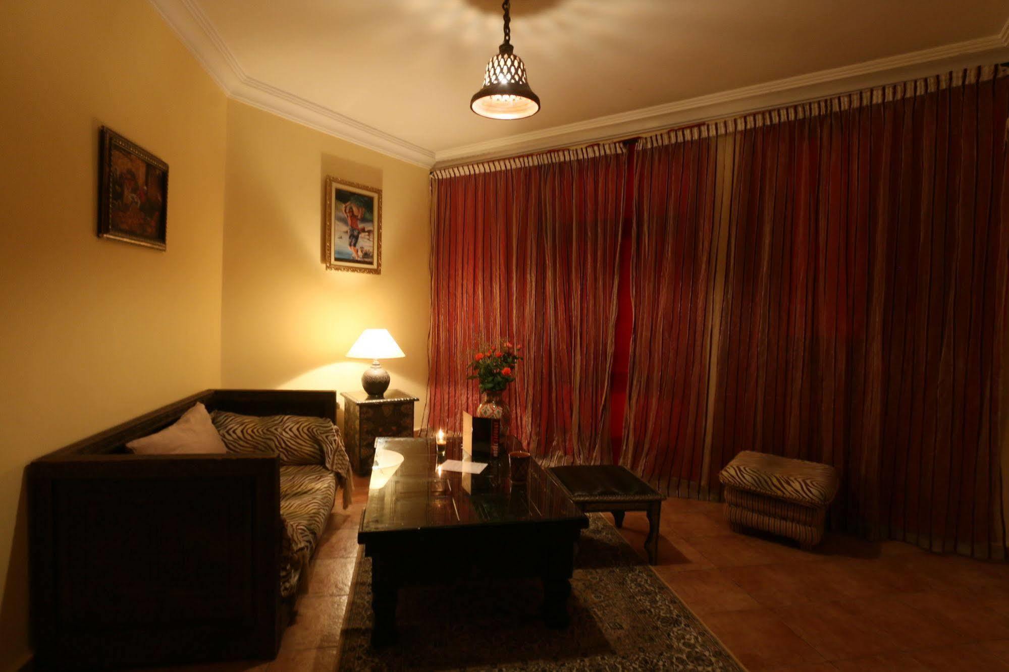 Hotel Tafoukt Marrakesh Bagian luar foto